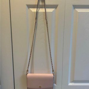 Tory Burch Robinson chain cross body. Light pink